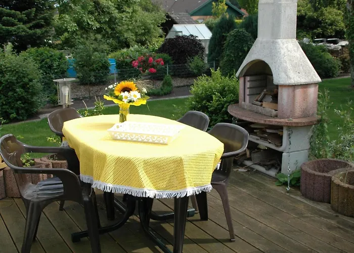 Dom wakacyjny Mit Indoorpool- Garten Und Partyraum By Interhome *